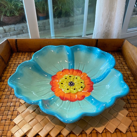 laurie gates Other - Laurie Gates Lrg Kelley Floral Figural Bowl🩵